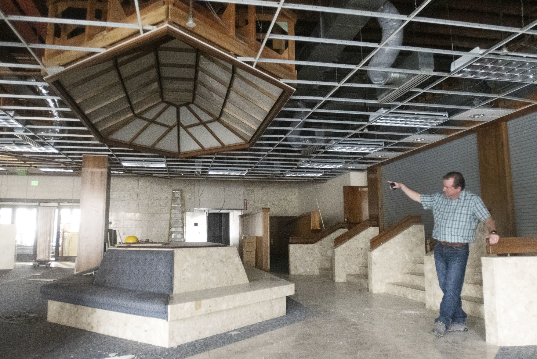 KickBack Points LLC moving into former bank